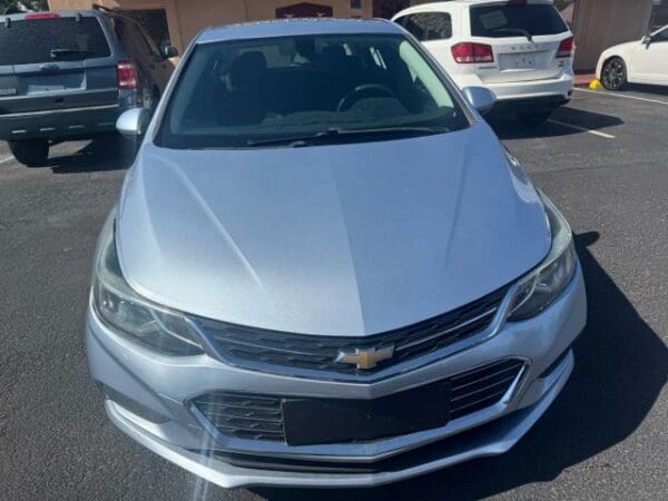 2018 Chevrolet Cruze - Image 2