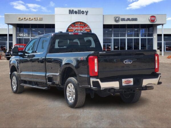2023 Ford Super Duty F-250 SRW - Image 4