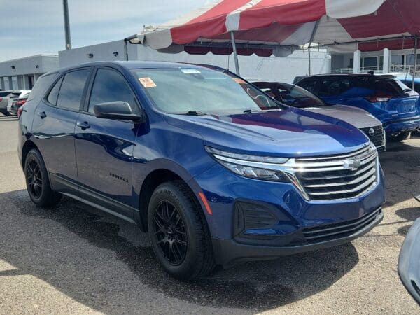 2022 Chevrolet Equinox - Image 3