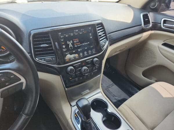 2022 Jeep Grand Cherokee WK - Image 9