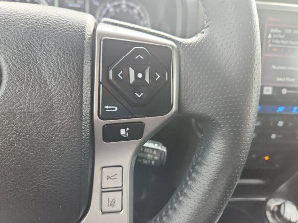 2022 Toyota 4Runner - Image 7