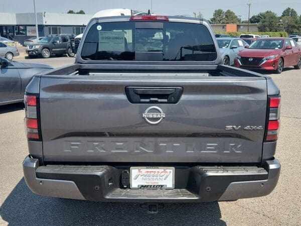 2024 Nissan Frontier - Image 18
