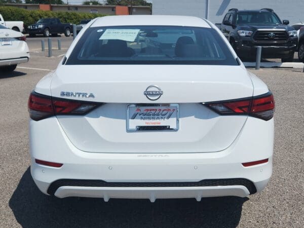 2025 Nissan Sentra - Image 18