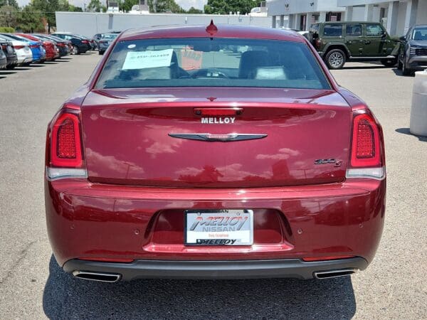 2022 Chrysler 300 - Image 19