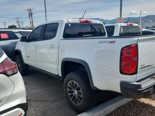 2020 Chevrolet Colorado - Image 3