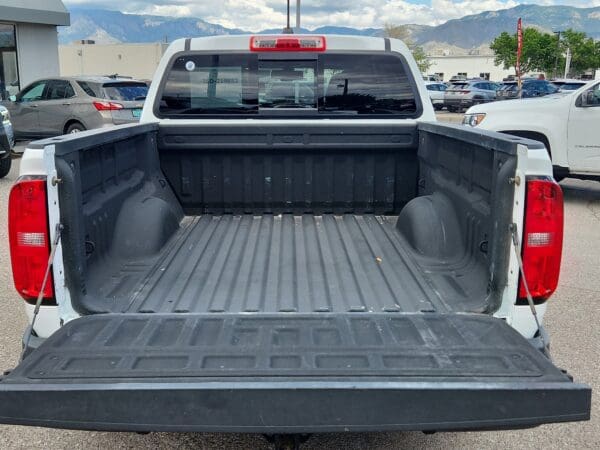 2022 Chevrolet Colorado - Image 19