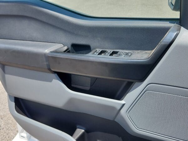 2022 Ford F-150 - Image 13