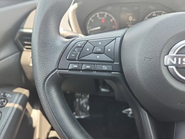 2024 Nissan Altima - Image 6