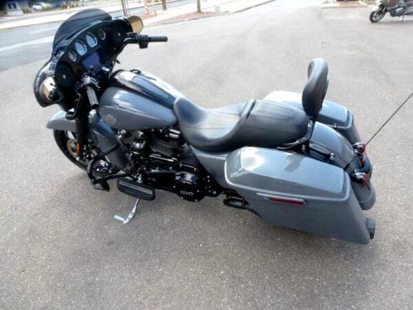 2022 Harley-Davidson FLHXS - Image 6