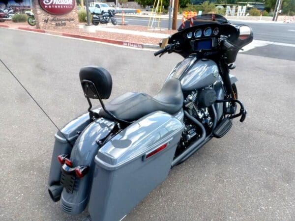 2022 Harley-Davidson FLHXS - Image 8