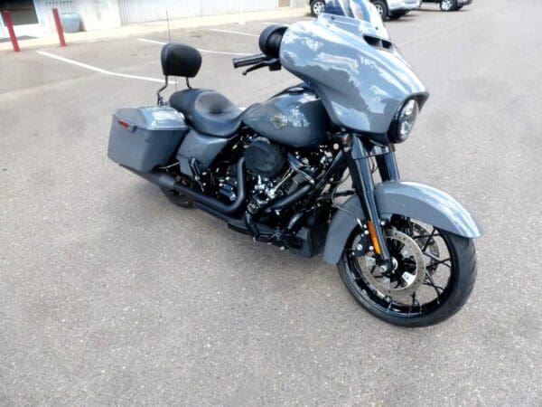 2022 Harley-Davidson FLHXS - Image 9