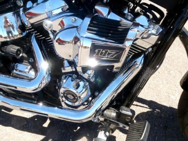 2024 Harley-Davidson FXBR - Image 9