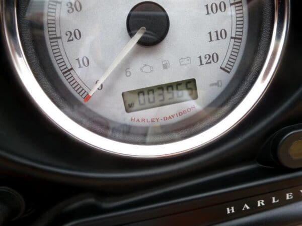 2012 Harley-Davidson FLHX103 - Image 11