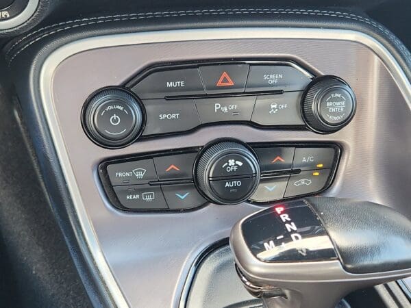 2021 Dodge Challenger - Image 13
