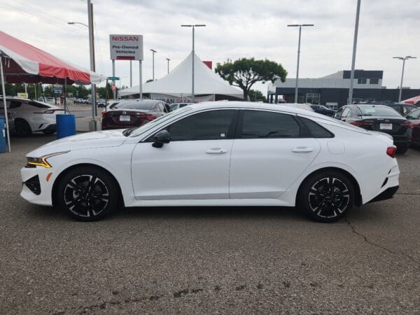 2024 Kia K5 - Image 2