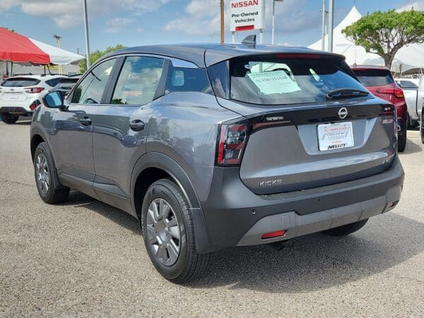 2025 Nissan Kicks - Image 3