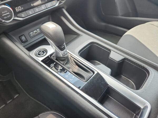 2025 Nissan Sentra - Image 10