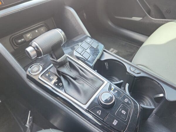 2023 Kia Sportage - Image 10
