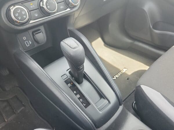 2025 Nissan Versa - Image 10