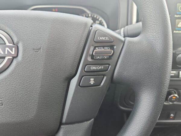 2025 Nissan Frontier - Image 7