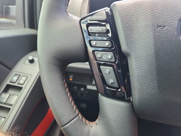 2025 Nissan Frontier - Image 6