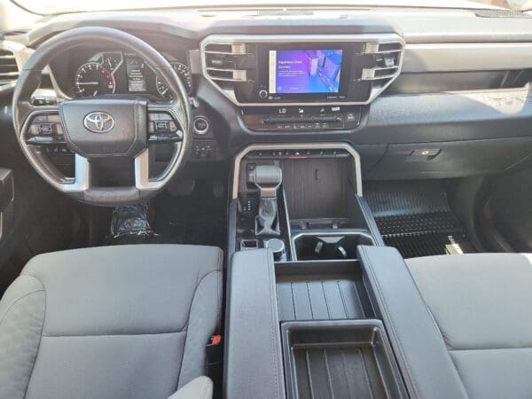 2022 Toyota Tundra 4WD - Image 16