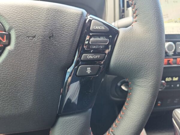 2025 Nissan Frontier - Image 7