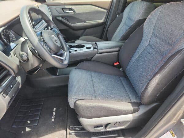 2023 Nissan Rogue - Image 15