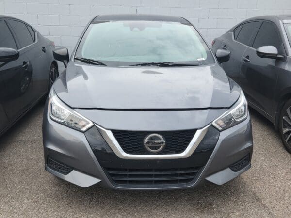 2021 Nissan Versa - Image 2