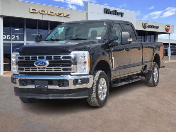 2023 Ford Super Duty F-250 SRW - Image 2