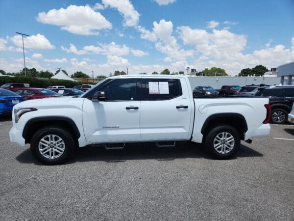 2022 Toyota Tundra 4WD - Image 2