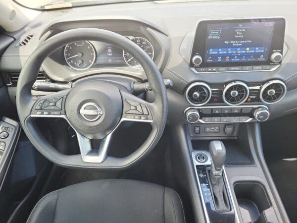 2025 Nissan Sentra - Image 9