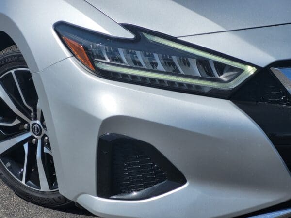 2023 Nissan Maxima - Image 5