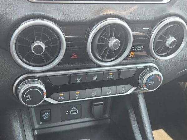 2025 Nissan Sentra - Image 13