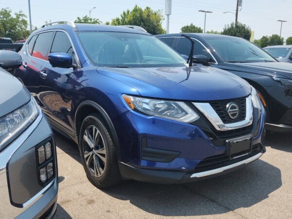 2019 Nissan Rogue - Image 3