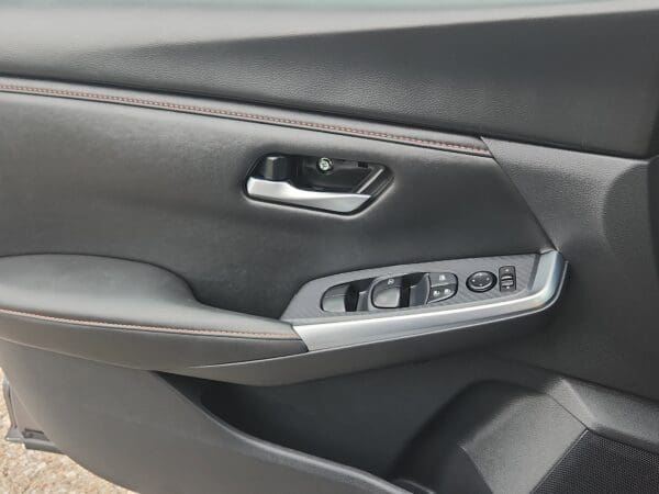 2025 Nissan Sentra - Image 14