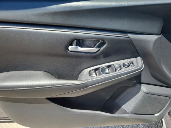 2024 Nissan Sentra - Image 6