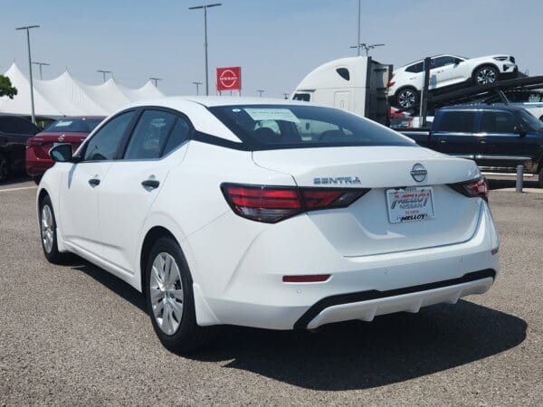 2025 Nissan Sentra - Image 3
