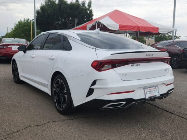 2024 Kia K5 - Image 3