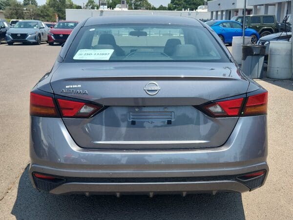 2024 Nissan Altima - Image 18