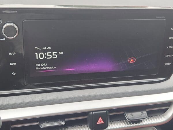 2024 Kia K5 - Image 11