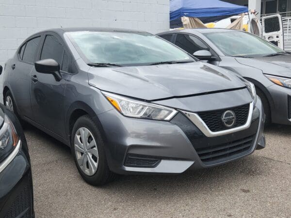2021 Nissan Versa - Image 3