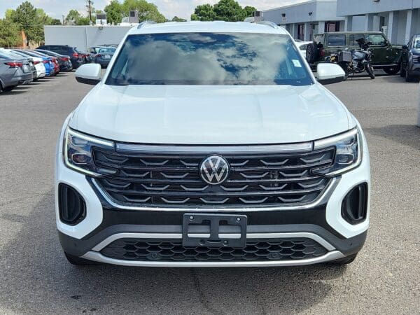 2024 Volkswagen Atlas Cross Sport - Image 5