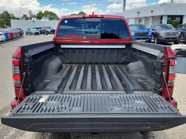 2025 Nissan Frontier - Image 20