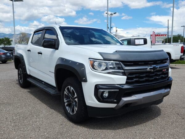 2022 Chevrolet Colorado - Image 4
