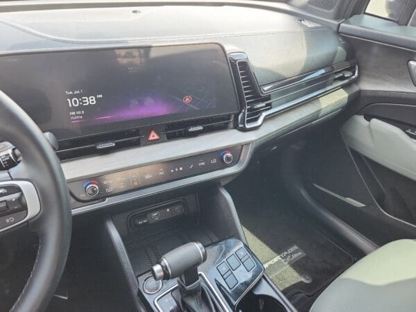 2023 Kia Sportage - Image 9