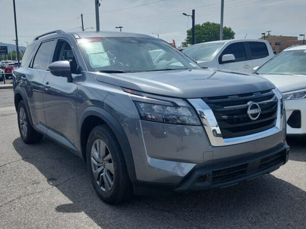 2024 Nissan Pathfinder - Image 3