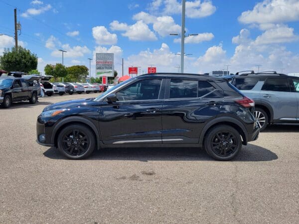 2024 Nissan Kicks - Image 2