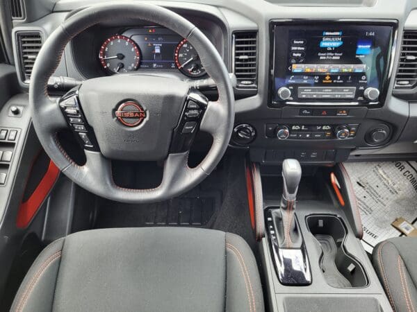 2024 Nissan Frontier - Image 11