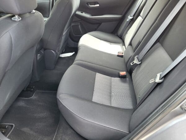 2022 Nissan Sentra - Image 9
